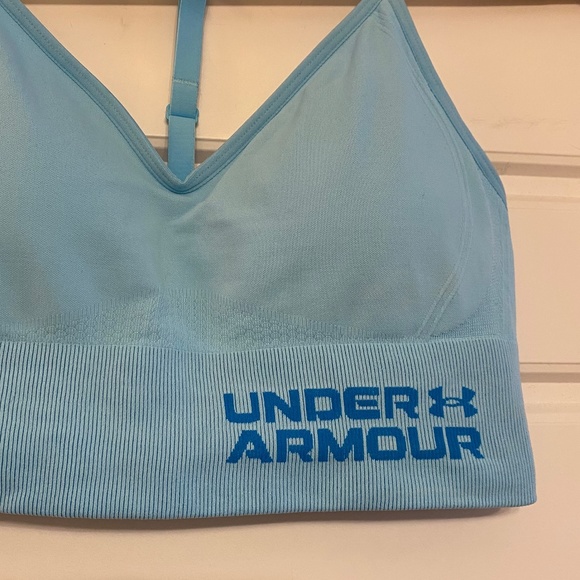 Women's Under Armour Seamless Low Sports Bra - Picture 2 of 8